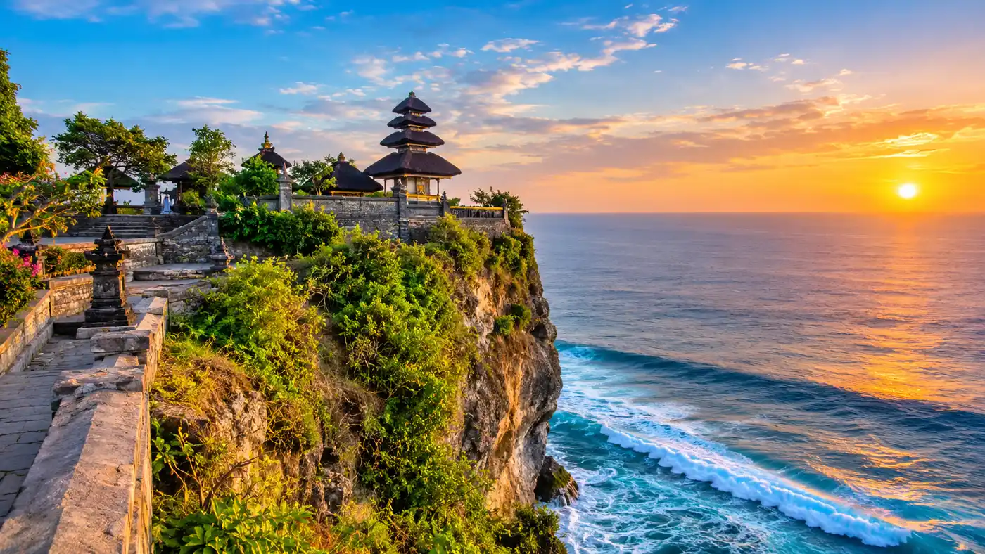 Uluwatu Temple Tickets, Hours & Dress Code